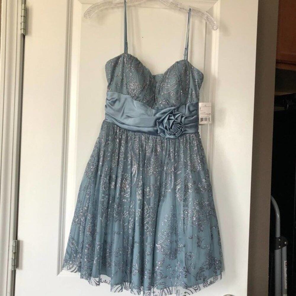 B. SMART "JI2CR3377" Social 9 DustyBlue Cocktail Dress Juniors 7 NWT‎